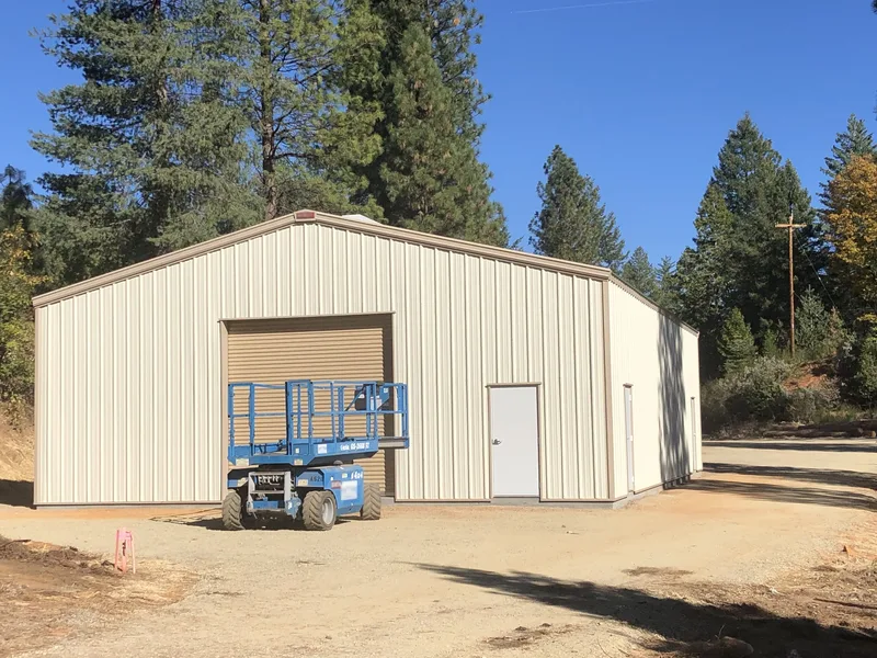 Steel building project N4S8